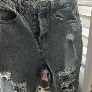 Ripped boyfriend jeans